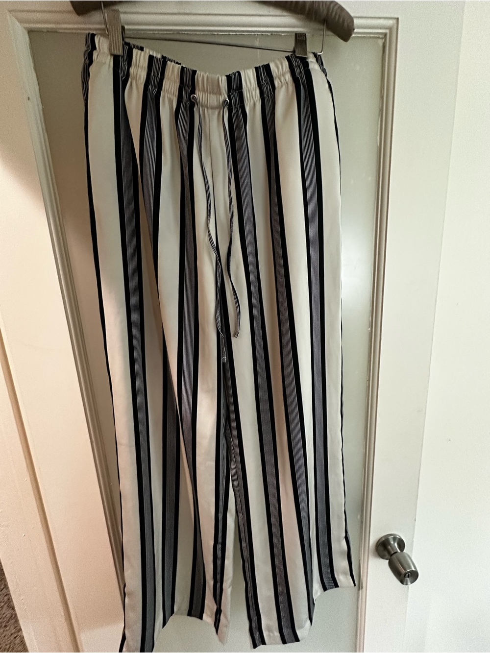 H&M Black & White Vertical Stripe Drawstring Joggers